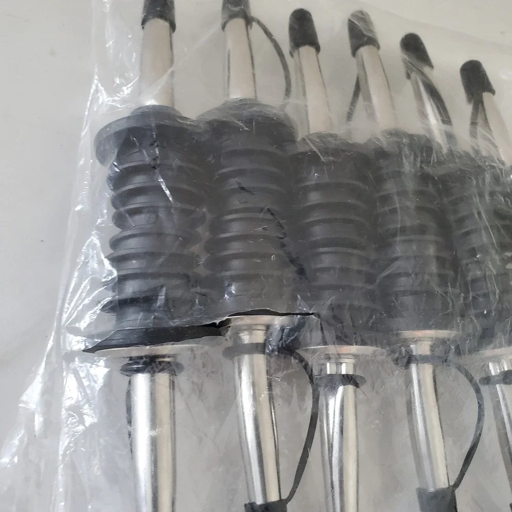 Fernilkt 12 Pack Stainless Steel Liquor Pour Spouts with Rubber Dust Caps Black